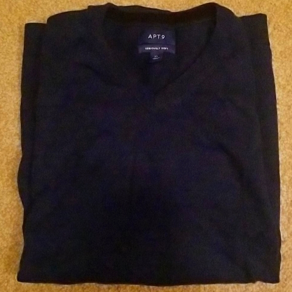 Merino wool v-neck sweater NWOT - Picture 1 of 5